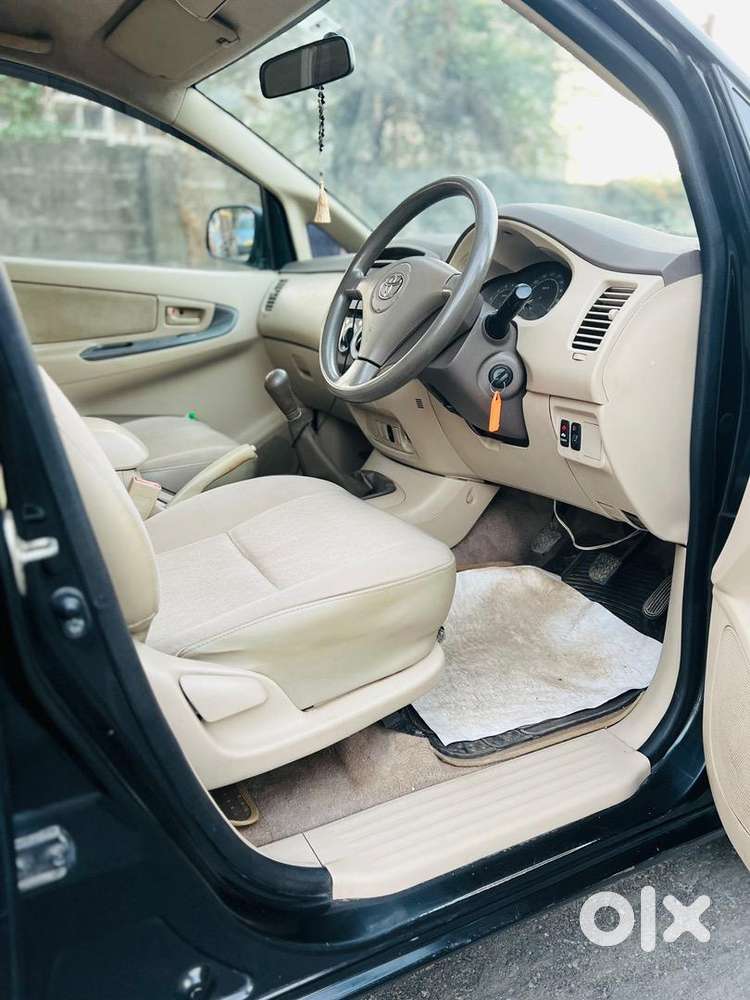 Toyota Innova 2.5g (8 Seater) 2008 Ending Model