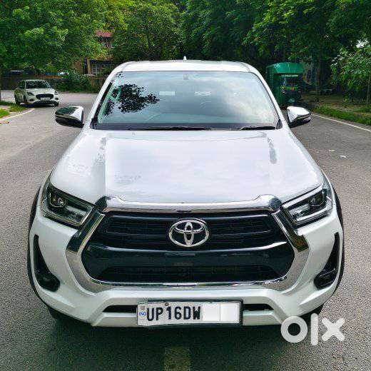 Toyota Hilux 2.8 High 4x4 Mt, 2023, Diesel