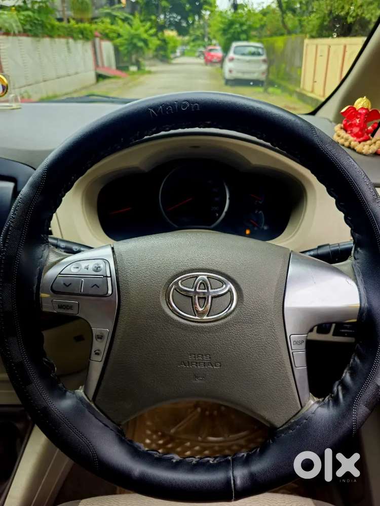 Toyota Innova 2.5v Diesel