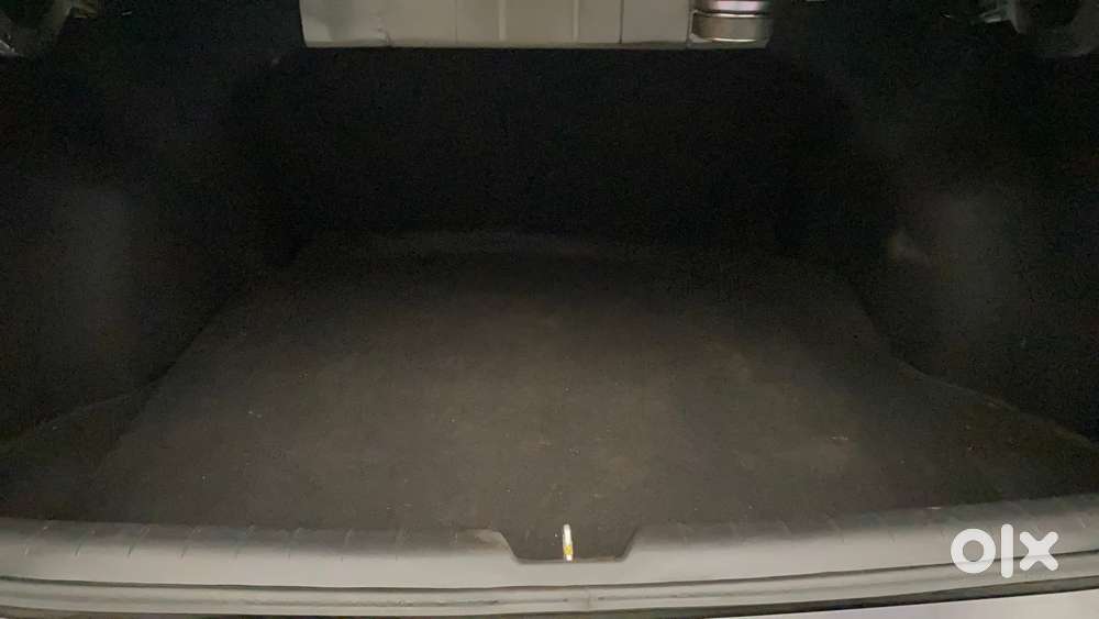 Hyundai Verna 1.5 Sx (o) Petrol Mt, 2024, Petrol