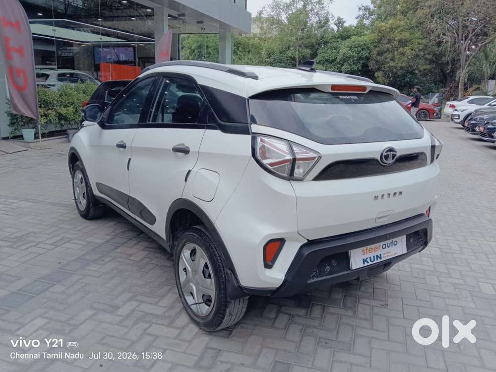 Tata Nexon 1.2 Revotron Xm (s), 2023, Petrol