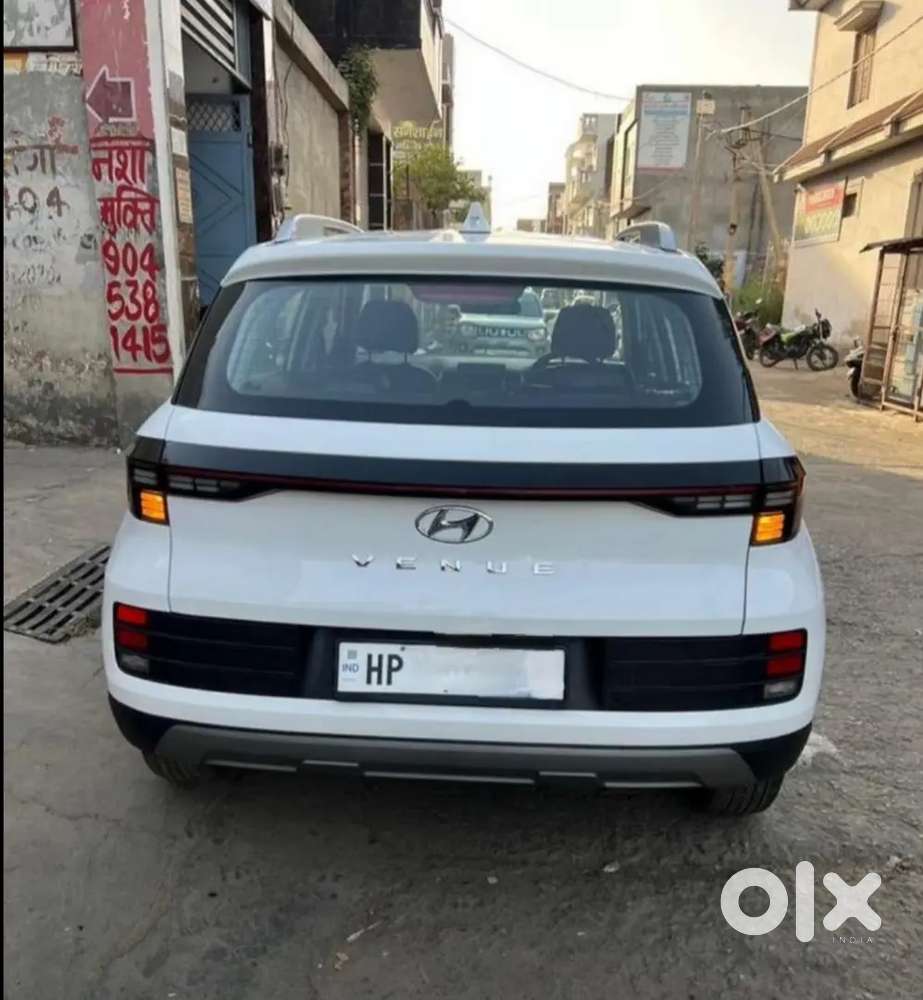 Hyundai Venue 1.2 S 2023 Showroom Condition Only 11000km Run