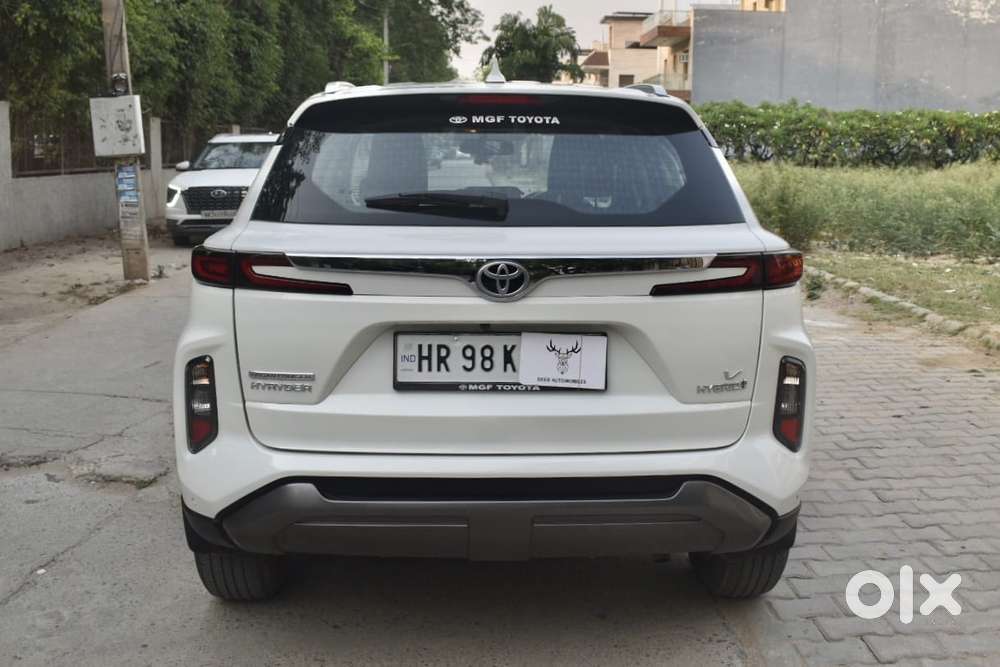 Toyota Urban Cruiser Hyryder 1.5 V Hybrid, 2023, Petrol