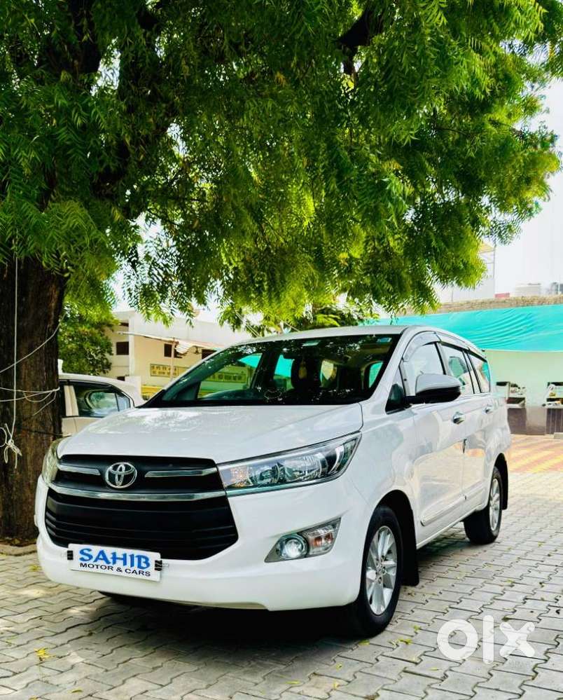 Toyota Innova Crysta 2.4 G Mt 8s, 2020, Diesel