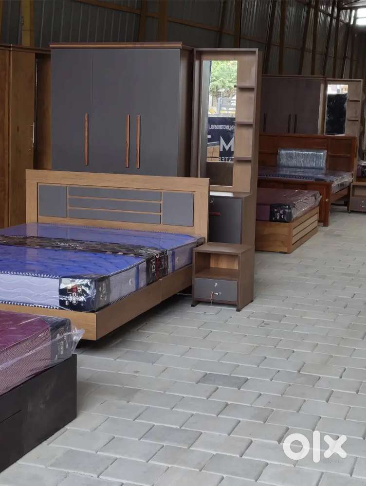 Bedroom Set (particle board)