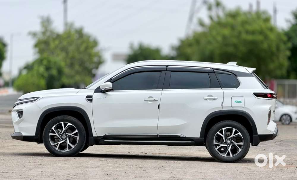 Toyota Urban Cruiser Hyryder 1.5 V Hybrid, 2023, Petrol