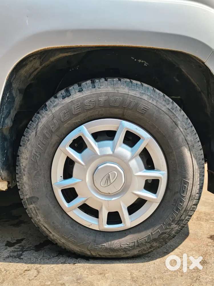 Mahindra Tuv 300 2017 Diesel 83457 Km Driven