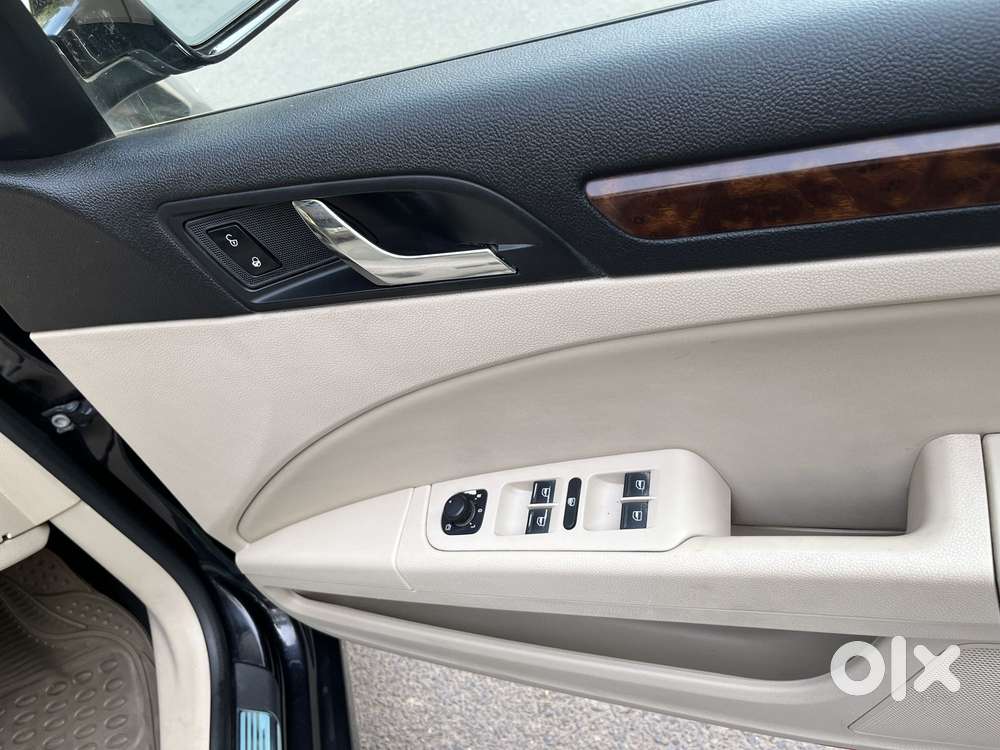 Skoda Superb 2013-2015 Elegance 1.8 Tsi Mt, 2015, Petrol