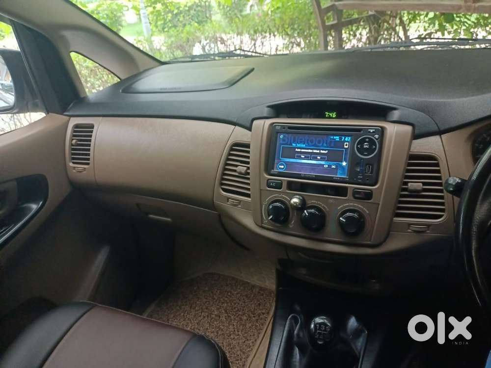 Toyota Innova 2.5 G (diesel) 7 Seater Bs Iv, 2016, Diesel