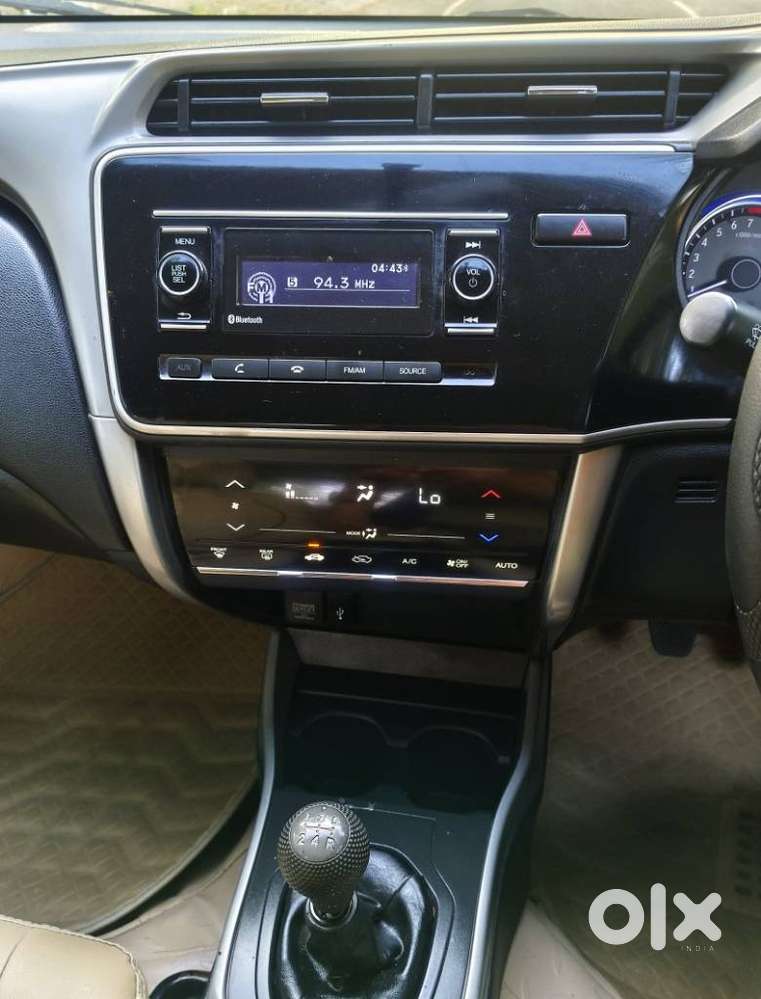 Honda City 1.5 Sv I-vtec Mt, 2017, Petrol