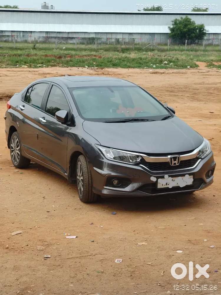 Honda City 1.5 V 2017 Sunroof Model