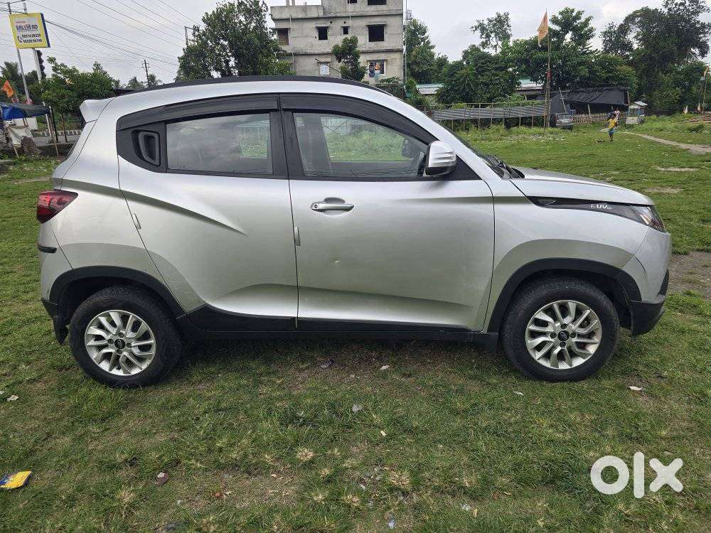 Mahindra Kuv 100 Mfalcon G80 K8 Dual Tone, 2017, Petrol