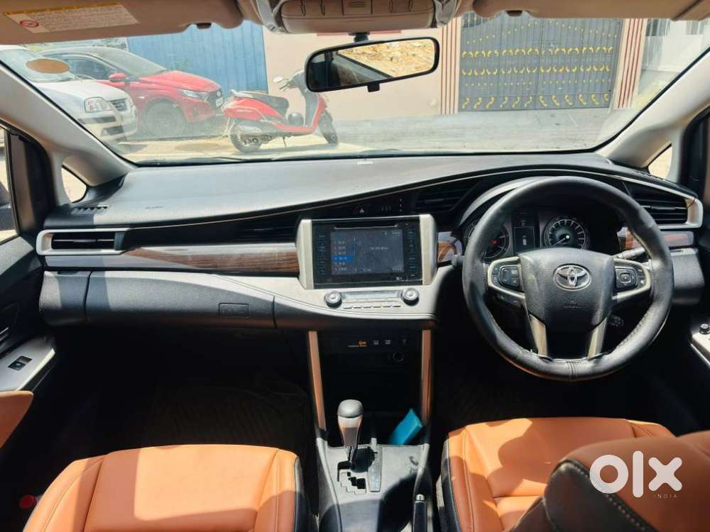 Toyota Innova Crysta 2.8 Z, 2016, Diesel