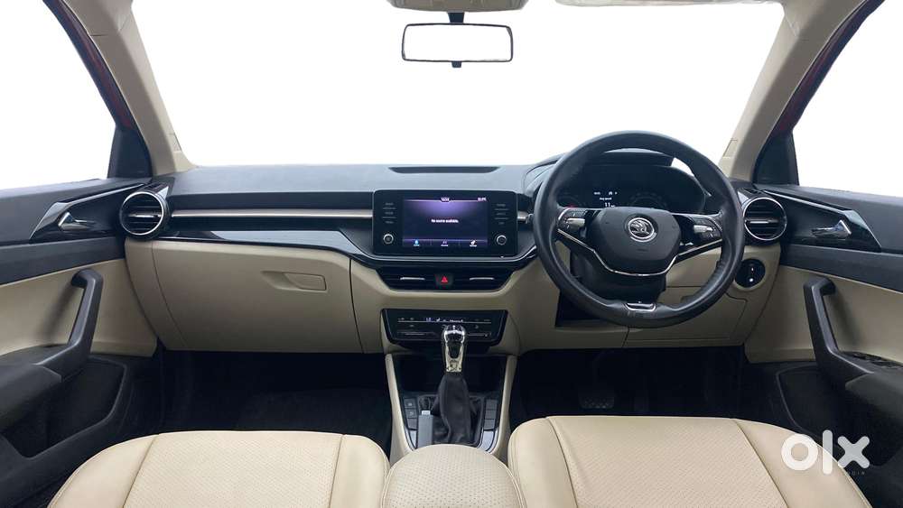 Skoda Slavia 1.0 Ambition Tsi At, 2023, Petrol