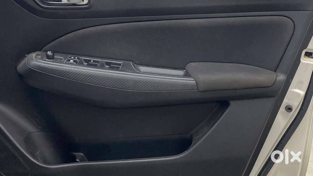 Maruti Suzuki Swift Vxi, 2021, Petrol