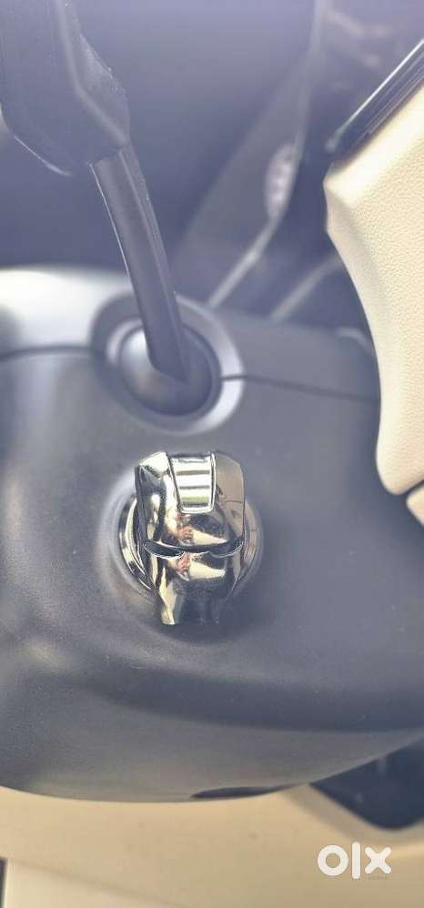 Skoda Slavia Style 1.5l Tsi Mt, 2022, Petrol
