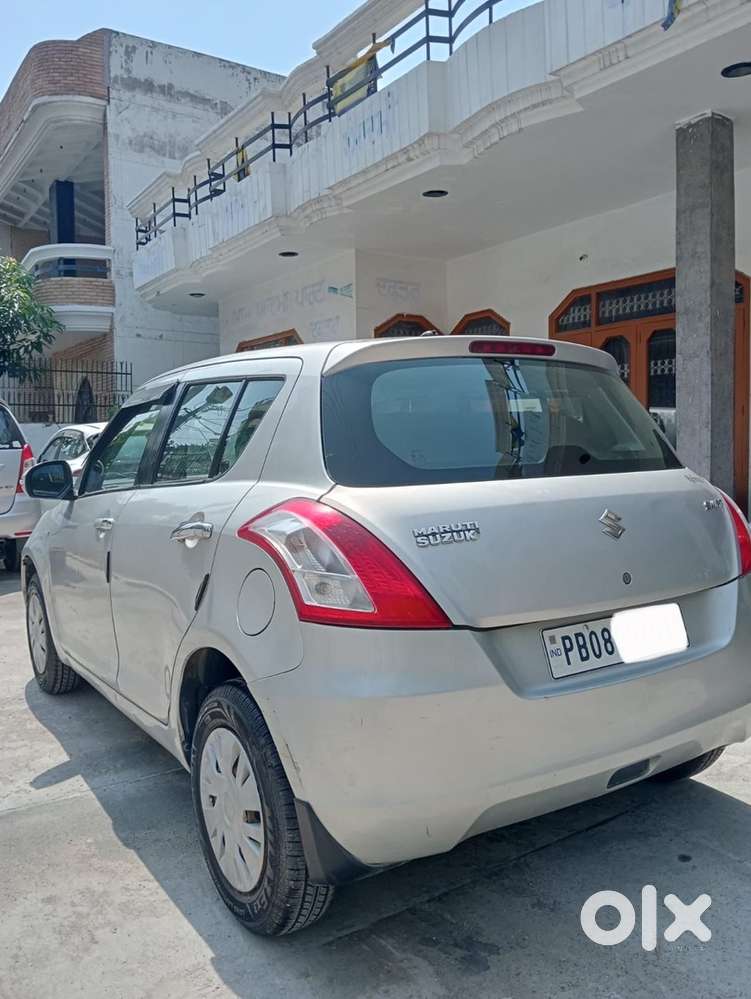 Suzuki Swift Vxi  2013  Petrol  Manual