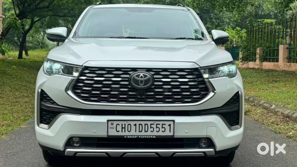 Toyota Innova Hycross, 2026, Petrol