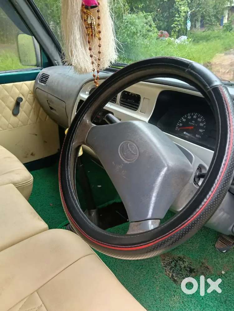Toyota Qualis 2003 Diesel 280000 Km Driven