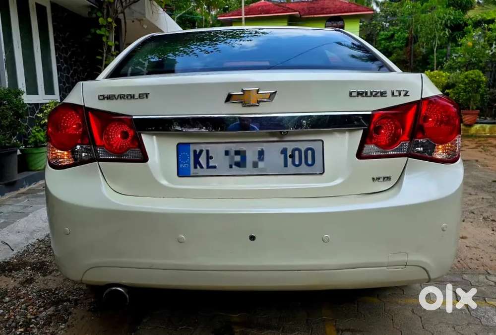 Chevrolet Cruze 2012 Diesel – Manual  ₹3,00,000
