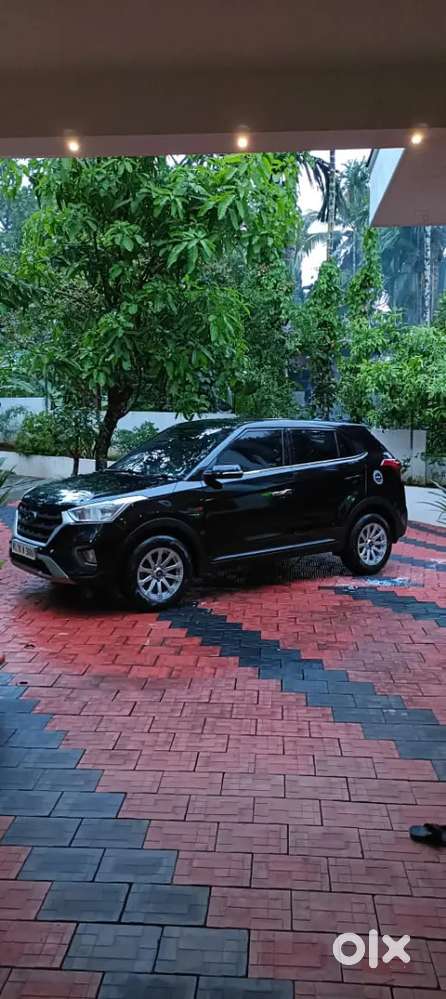 Hyundai Creta Plus 2018. Diesel. Alloy Wheels. New Tire. 2.