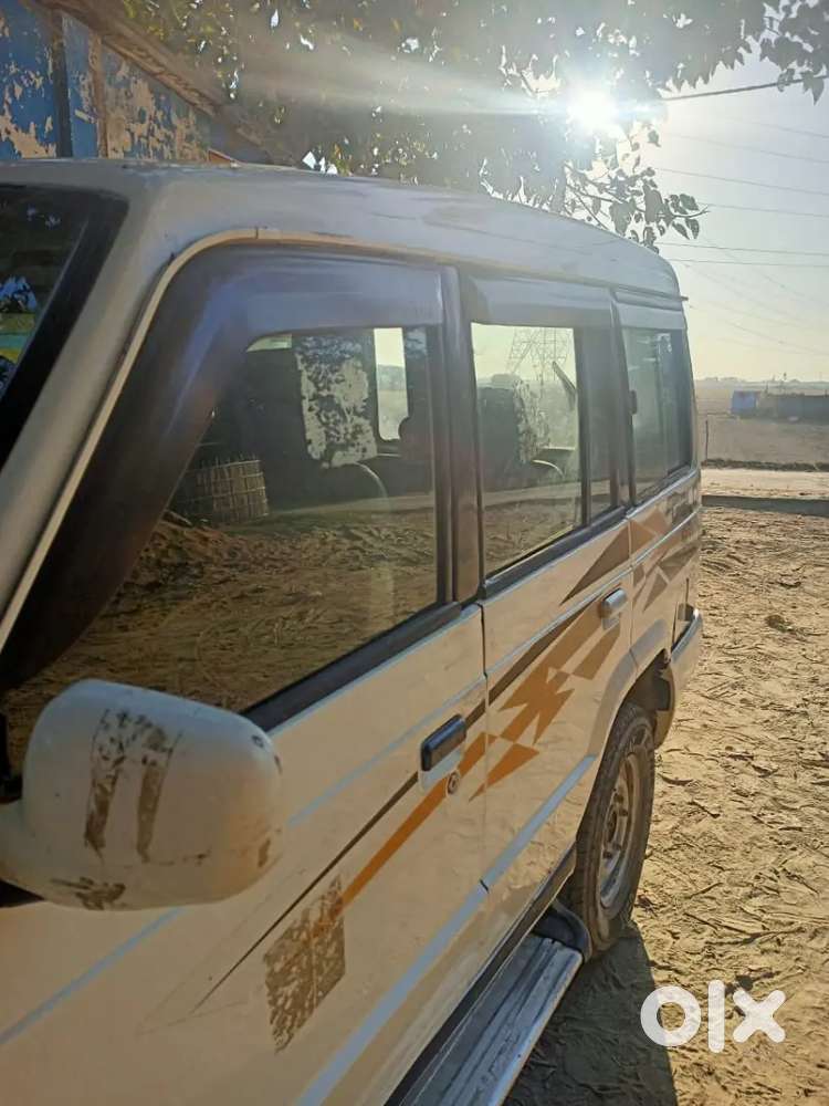 Tata Sumo Top Model Gold Petrol 140000 Km Driven