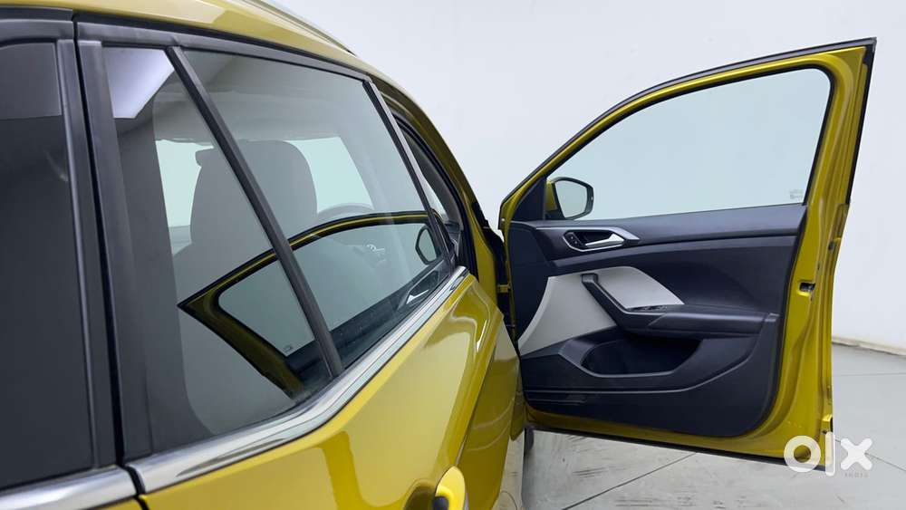 Volkswagen Taigun Topline 1.0 Tsi At (electric Seats), 2021, Petrol