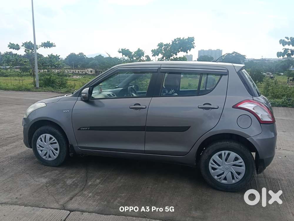 Maruti Suzuki Swift Vxi + Manual, 2016, Petrol