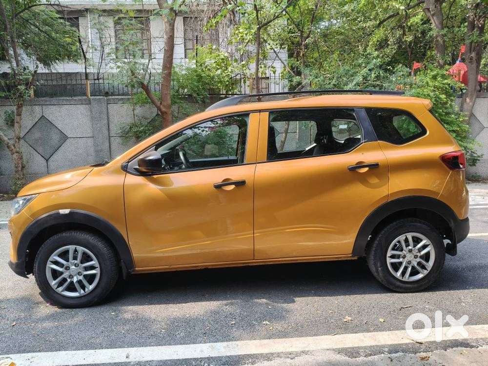 Renault Triber Rxl, 2022, Petrol