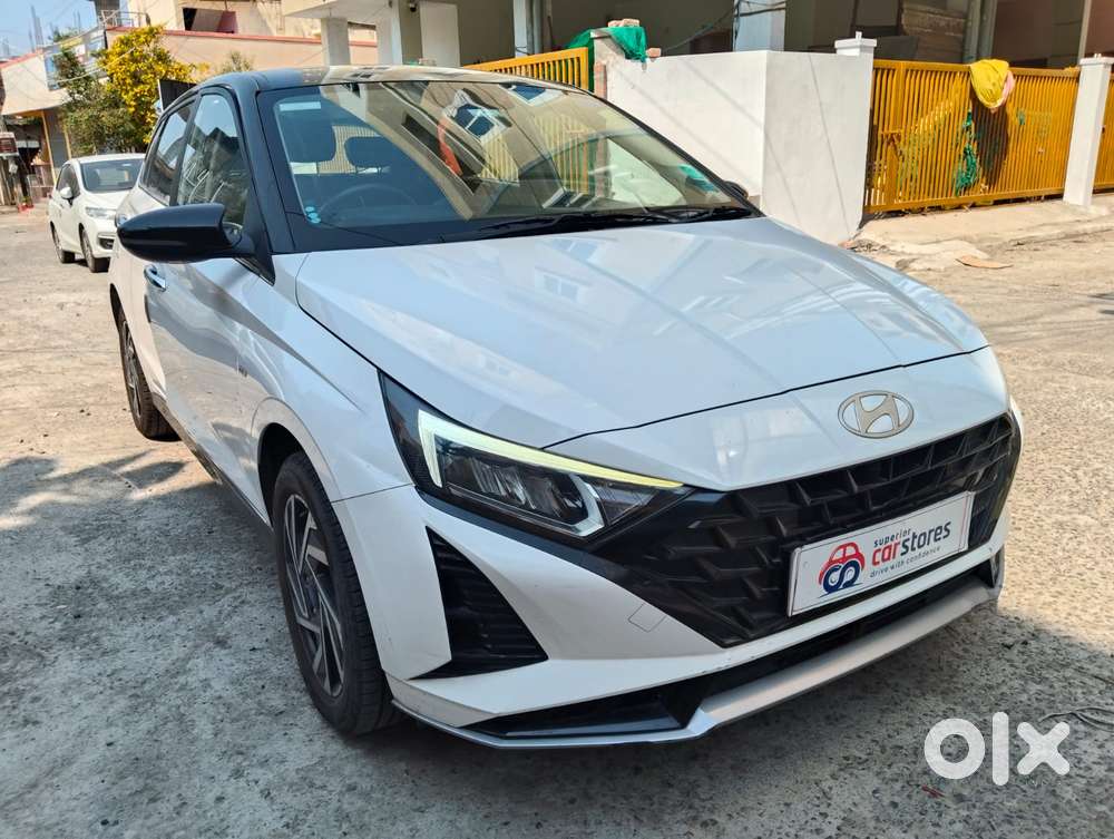 Hyundai I20 Asta (o) 1.2 Ivt, 2023, Petrol