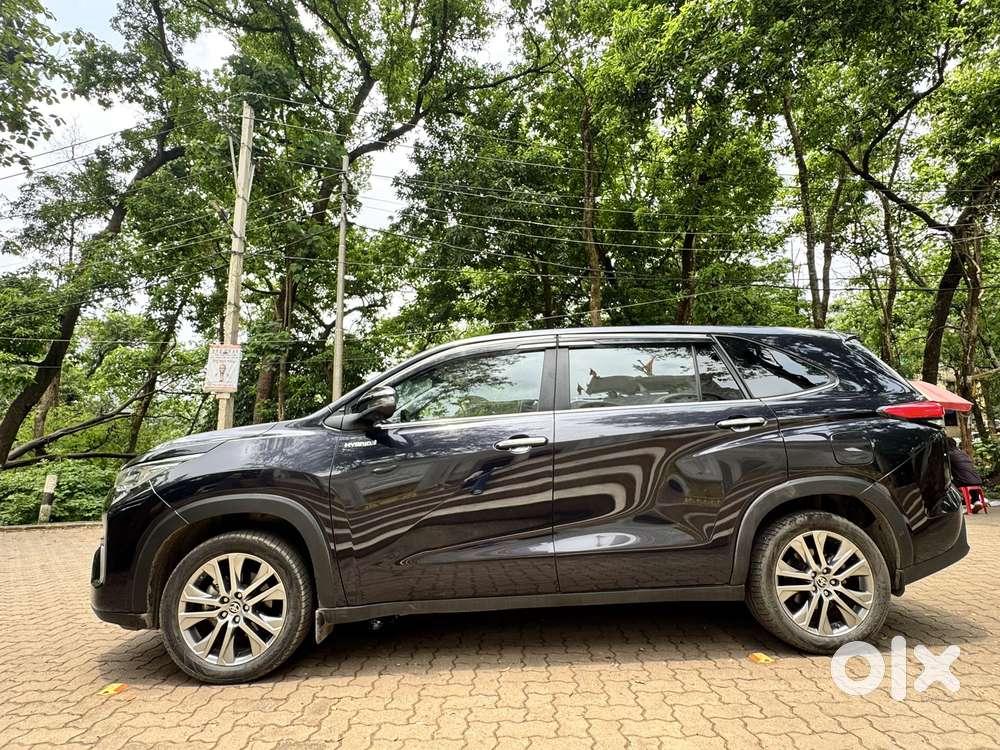 Toyota Innova Hycross 2.0 Zx Hybrid 7 Str, 2024, Petrol