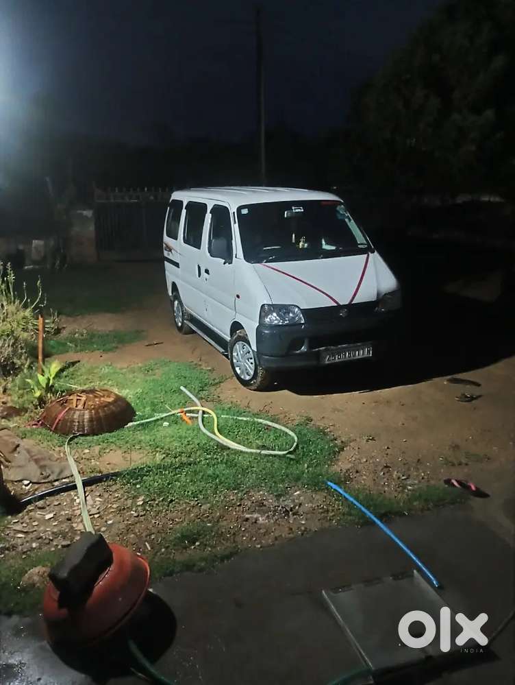 Maruti Suzuki Eeco 2025 Cng & Hybrids 11000 Km Driven