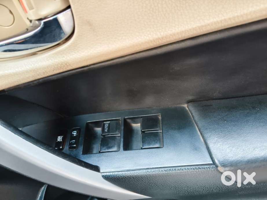 Toyota Corolla Altis 2013-2017 D-4d G, 2015, Diesel