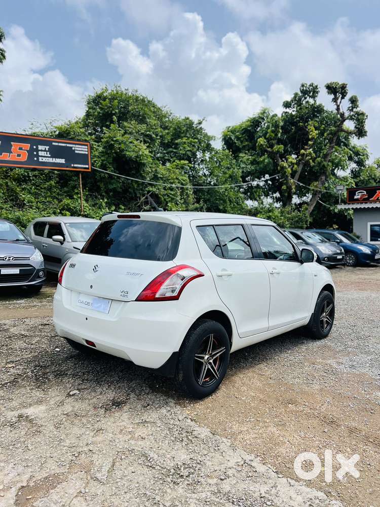 Maruti Suzuki Swift Vxi, 2013, Petrol