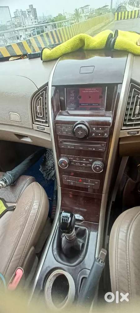Mahindra Xuv500 2015 Year Model W8 Original Condition