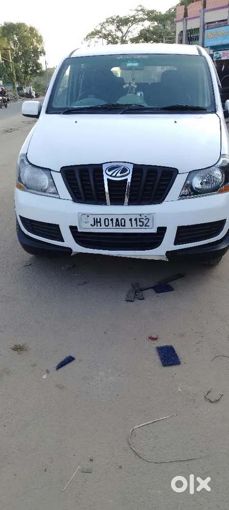 Mahindra Xylo 2011
