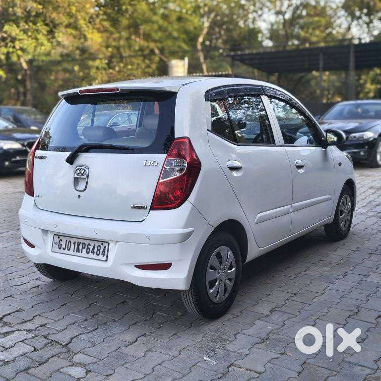 Hyundai I10 Sportz At, 2012, Petrol