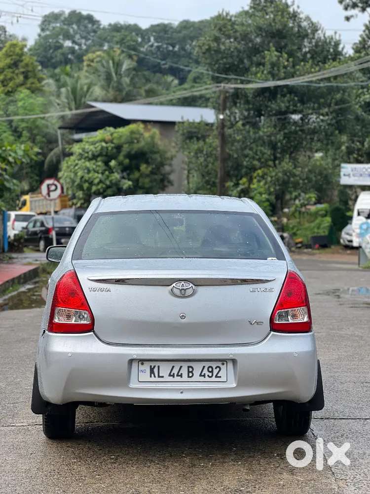 Toyota Etios 2012 Diesel 136000 Km Driven