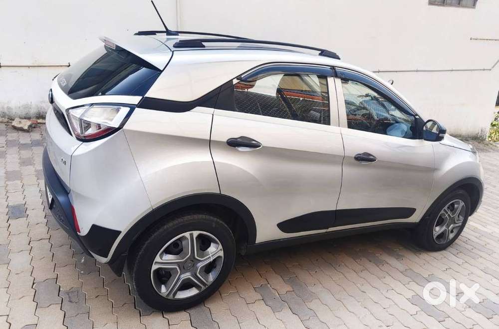 Tata Nexon 1.2 Revotron Xm (s), 2018, Petrol