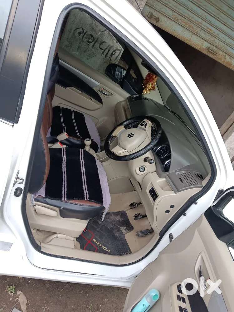 2nd Maruti Suzuki Ertiga Smart Hybrid 2017 Diesel Manual