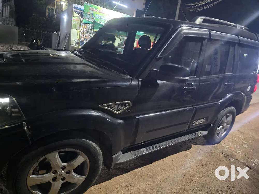 Mahindra Scorpio S11 Classic 2020 Diesel 180000 Km Driven