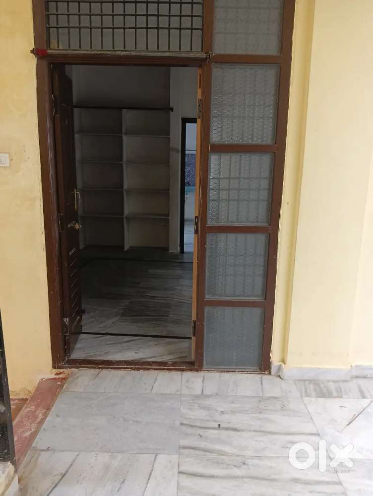 Flat for rent back side of Deccan guest house