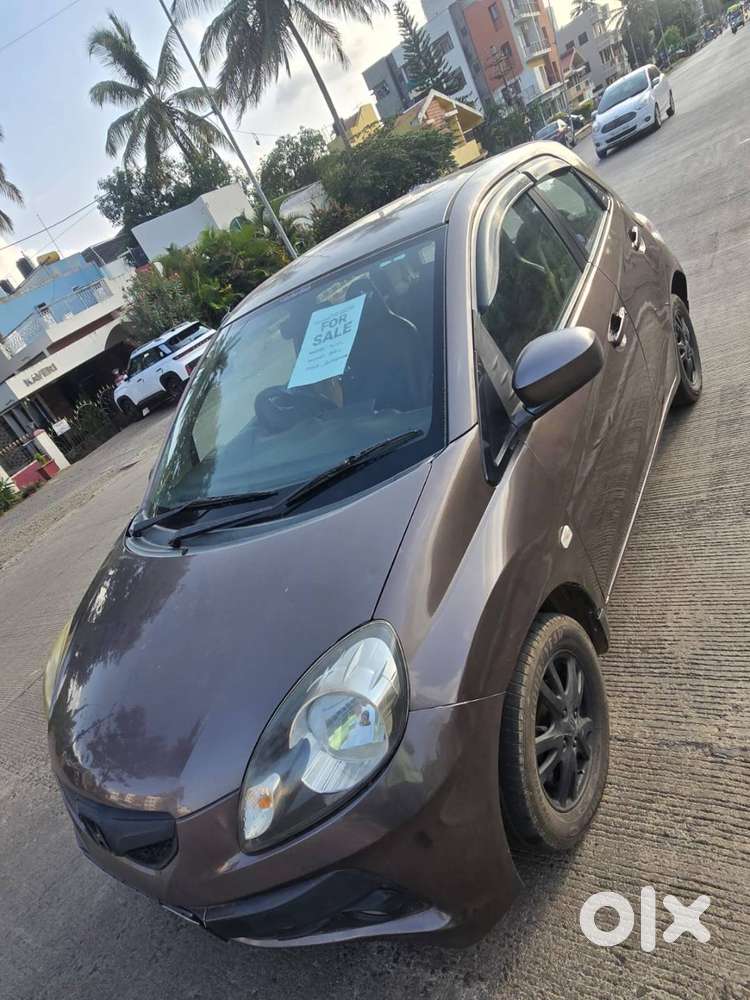 Honda Brio V