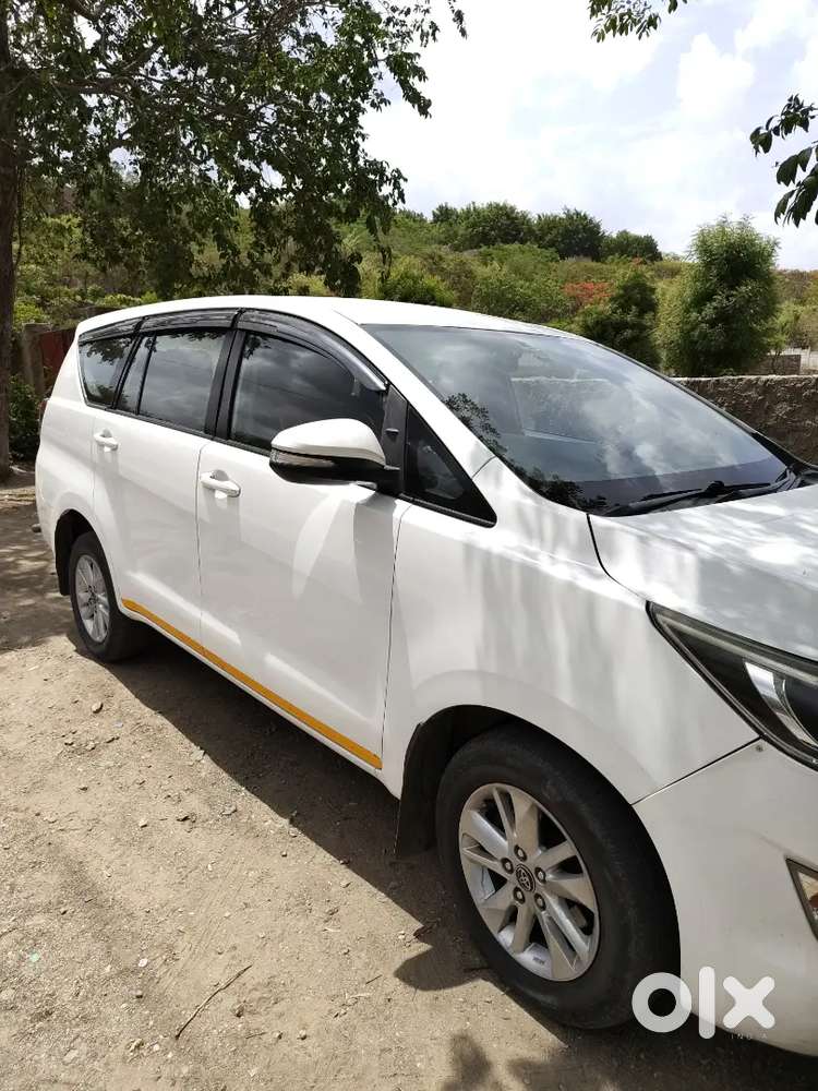 Toyota Innova Crysta 2017 Diesel 333000 Km Driven