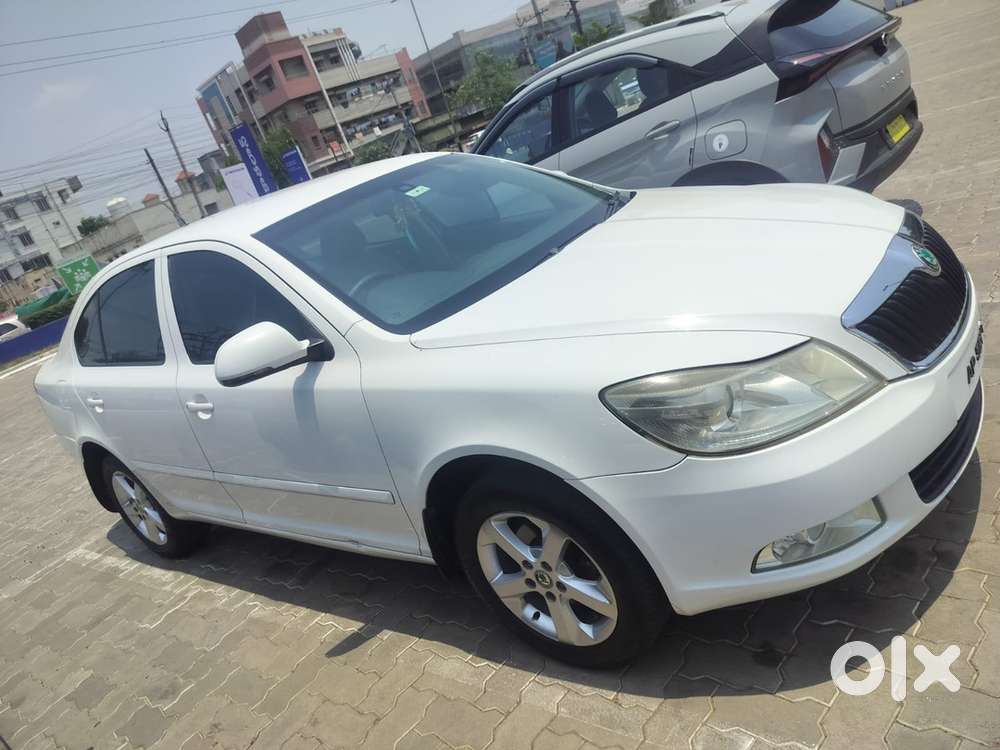 Skoda Laura Diesel 2011 Km Driven