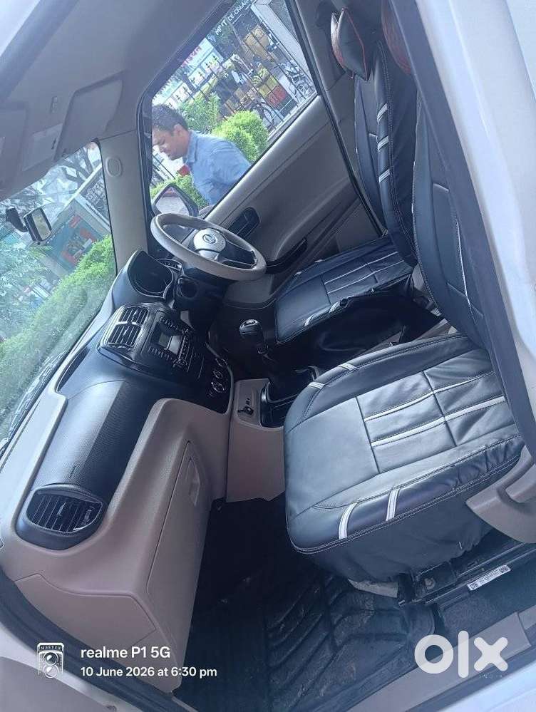 Mahindra Tuv 300 T6 Plus, 2020, Diesel