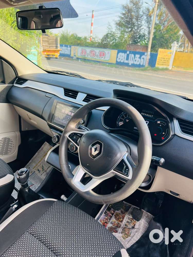 Renault Triber Rxz, 2022, Petrol