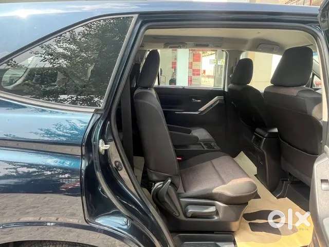 Toyota Innova Hycross 2.0 Vx Hybrid 7 Str, 2023, Petrol