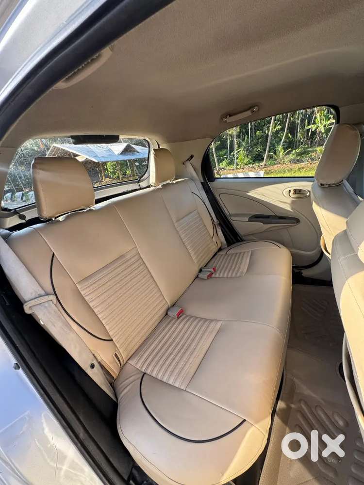 Toyota Etios Liva 2015