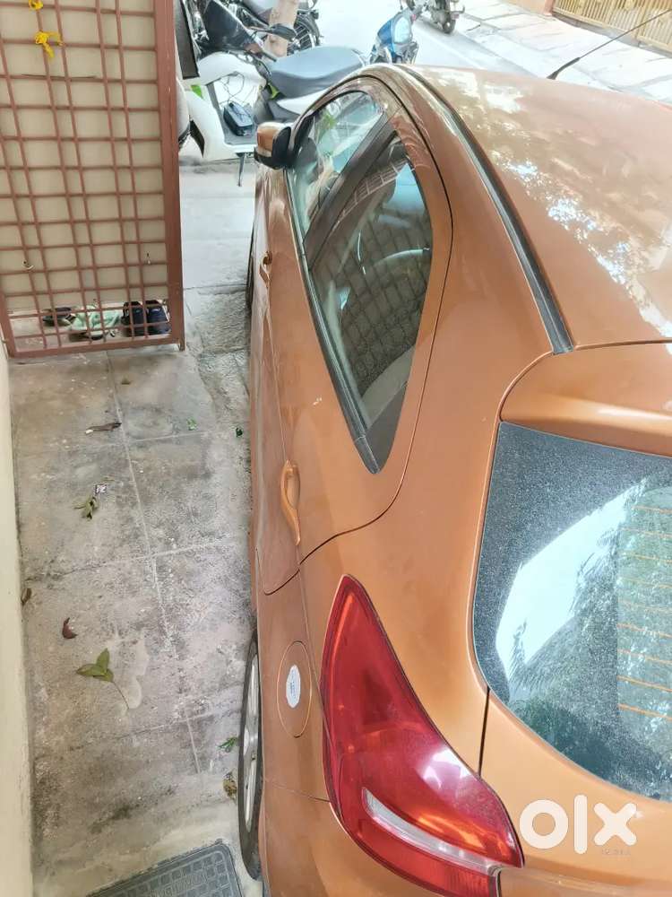 Ford Figo 2016 Petrol 60000 Km Driven
